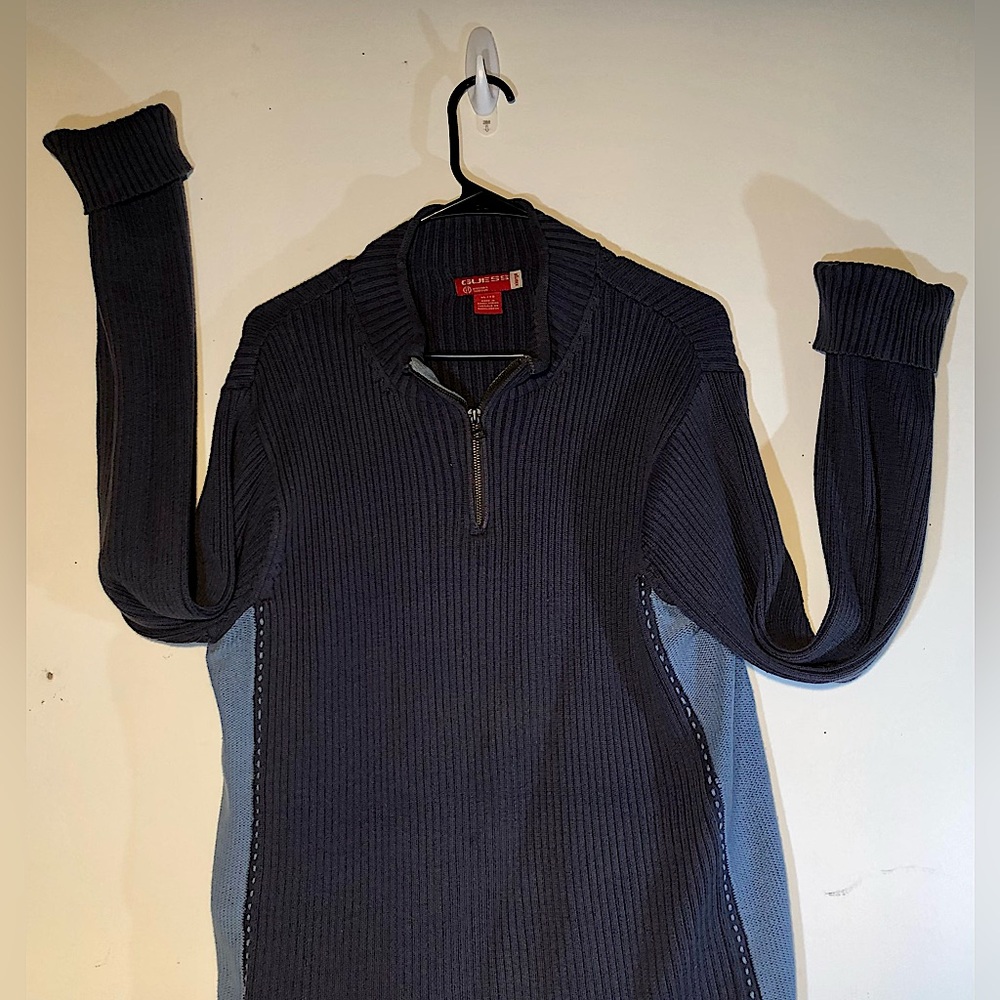 Guess Grey/LightBlue side paneled Zippered crewneck. XL.Unisex ( I say).